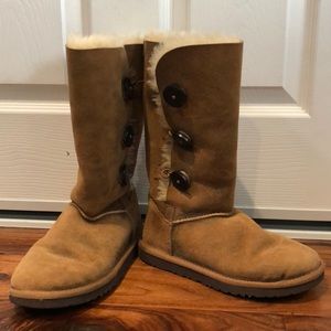 Size 6 tall UGG boot